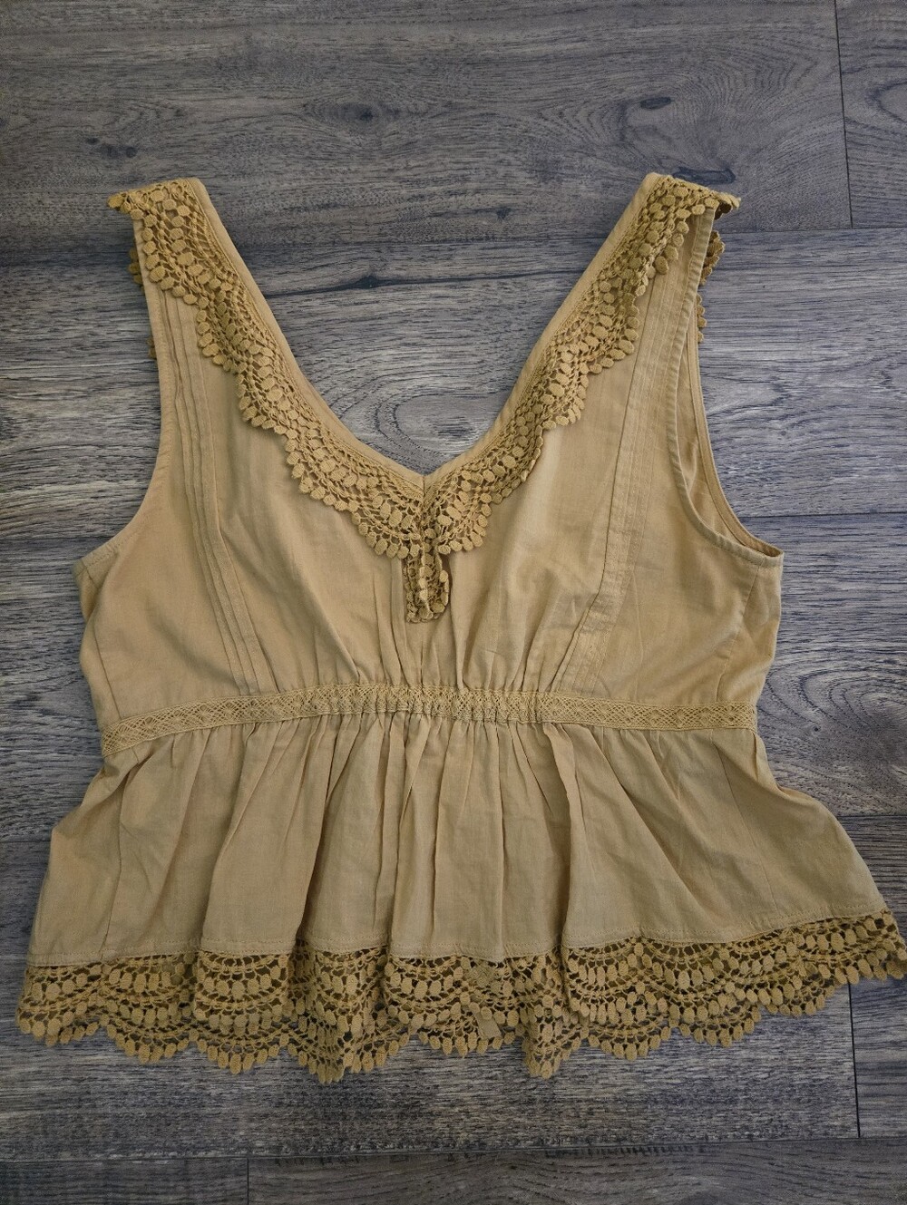 Abercrombie & Fitch Mustard Lace-Trim V-Neck Camisole - Picture 4 of 4